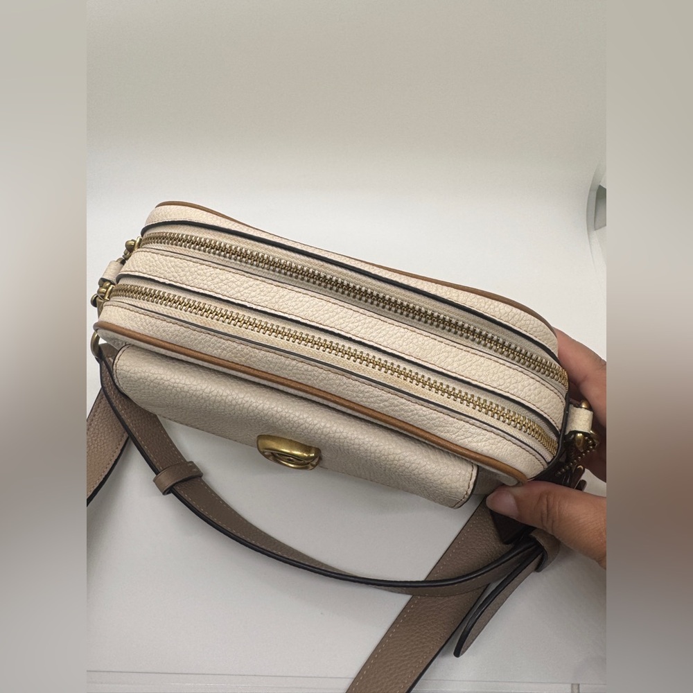Coach Cream and Tan Crossbody Bag - Picture 16 of 17